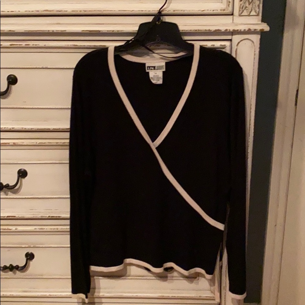 Women’s sweater